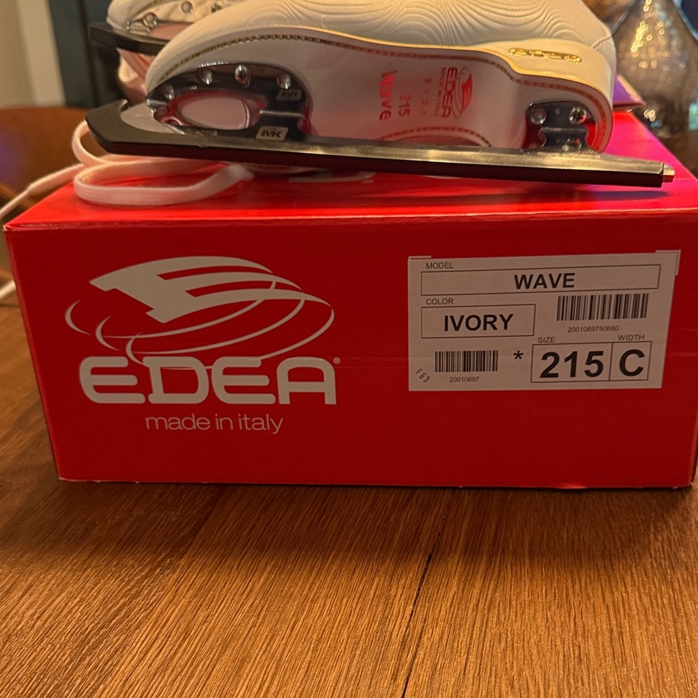 Edea Ivory Wave Ice Skates for Kids 215c - Picture 12 of 12